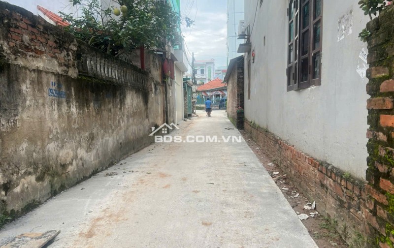 BÁN ĐẤT ĐẸP HẢI BỐI - Ô TÔ ĐỖ CỬA - GẦN CẦU THĂNG LONG, NHẬT TÂN 50m2 4.8 tỉ